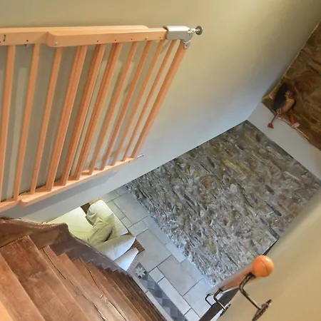Comfortable Cottage In Dochamps With Private Garden Manhay