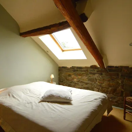 Comfortable Cottage In Dochamps With Private Garden 度假居